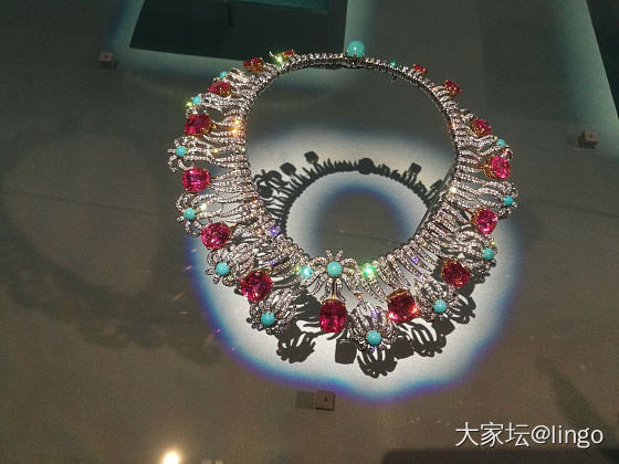蒂芙尼匠心妙艺展览_蒂芙尼