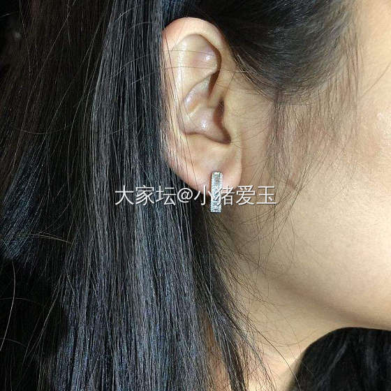 18k白金梯形钻石耳环_耳饰钻石