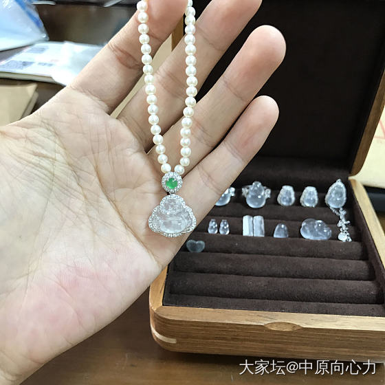 雪花四季都给你_花件翡翠