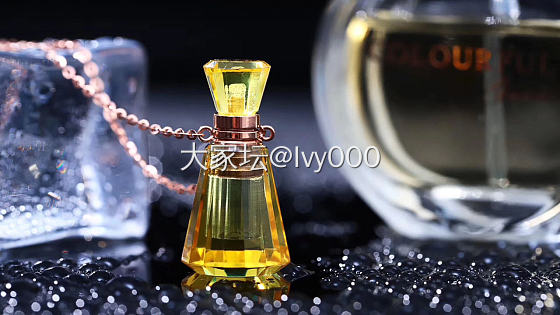 PRUSSIA COLOURFUL精心打造琥珀凝香瓶，既是珠宝，又是香氛瓶。温润..._琥珀蜜蜡