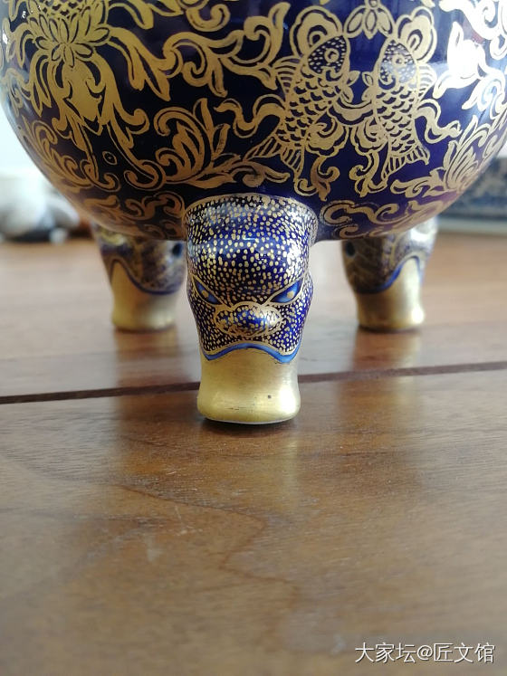 祭兰描金香炉_瓷器