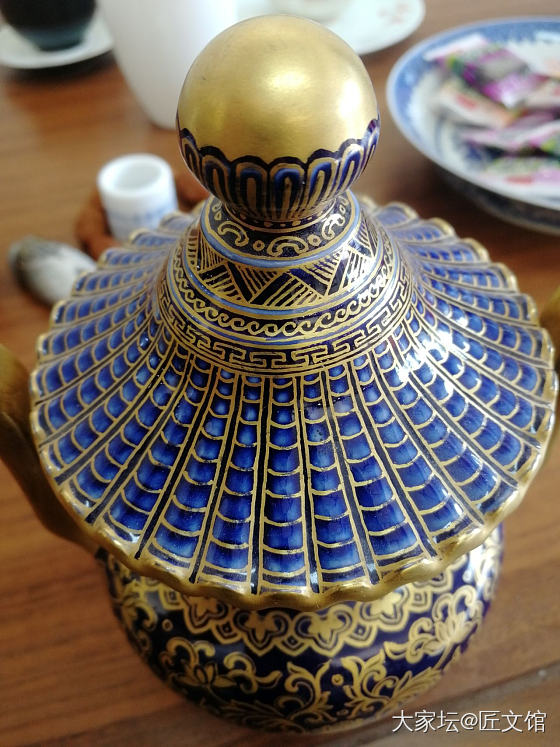 祭兰描金香炉_瓷器