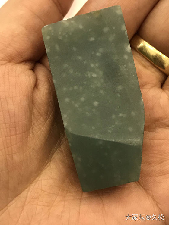 想当年我还是个小萌新，买了这块料。大约70g_原石和田玉