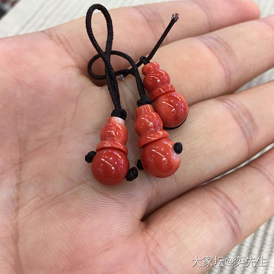 哈哈，颜色是好啊……在琢磨配啥串效果最好😅_珊瑚