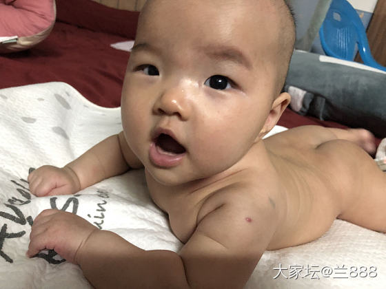 为什么老是有人说我家宝宝瘦，人家这叫穿衣显瘦脱衣有肉……几张裸图镇一镇