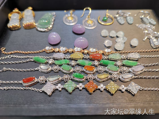 嘿嘿，调查一下，冬天有没有带手链的？_翡翠