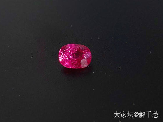分享_彩色宝石