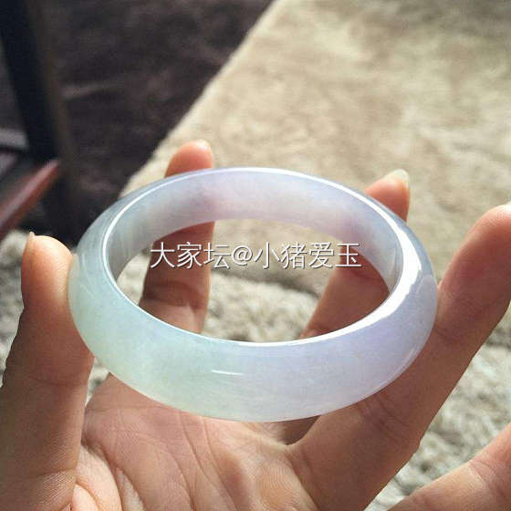 冰种春彩手镯手镯_翡翠手镯