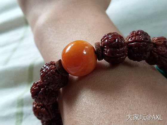 总感觉老蜜蜡很脆的感觉_琥珀蜜蜡