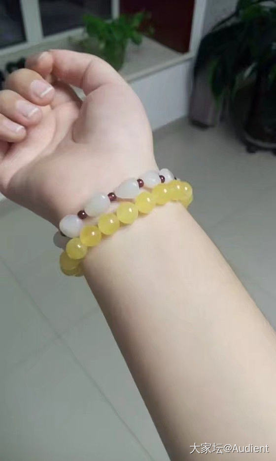 蜜蜡的变化_珠串蜜蜡