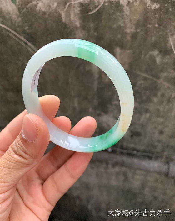 大千值得入否？有横纹_手镯翡翠