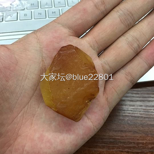 纪念下自己手工磨了块小石头_打磨琥珀蜜蜡