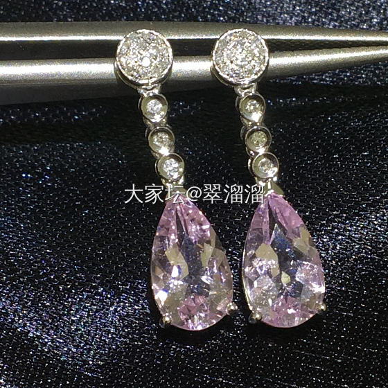 樱花粉摩根石耳环