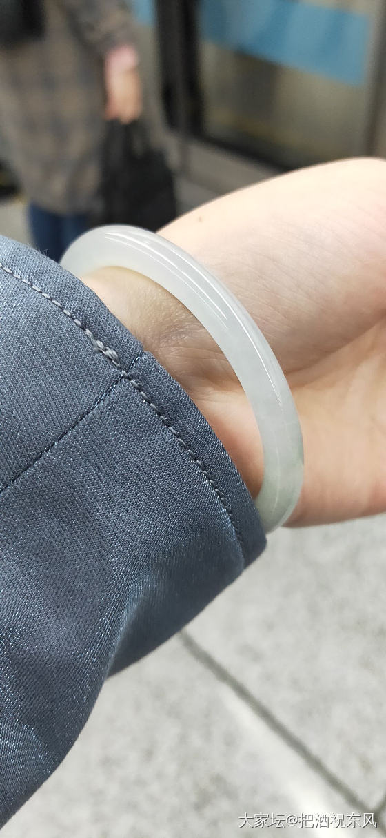 这个能看到多少？_手镯翡翠