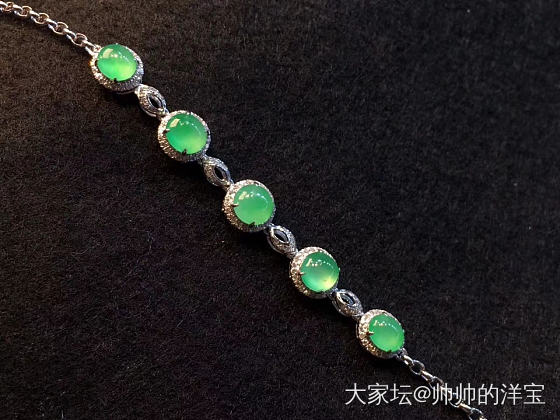 翡翠手镯_翡翠