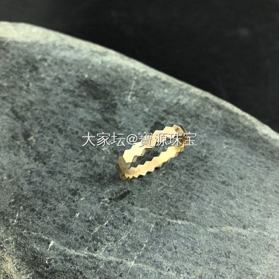 出一个尚美蜂巢戒指，13.5圈口_钻石