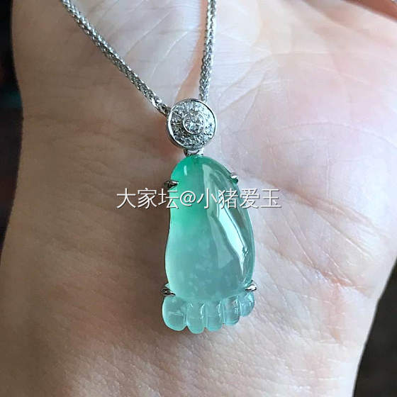 高冰起荧光知足常乐挂件_挂件翡翠