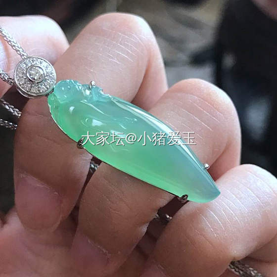 满色阳绿福瓜_挂件翡翠