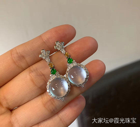 今晚失眠了～
欣赏一组美物_翡翠