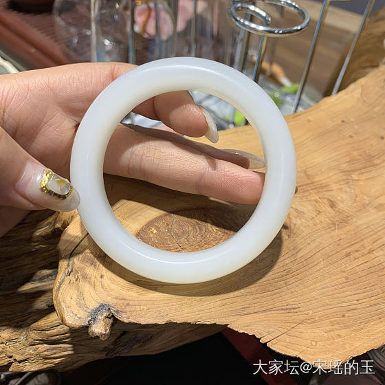 忍不住再晒晒这件压箱底的宝贝😄_和田玉