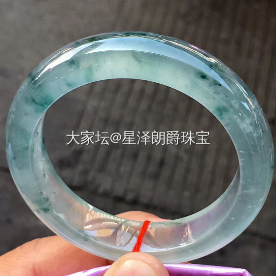 镇楼图_翡翠