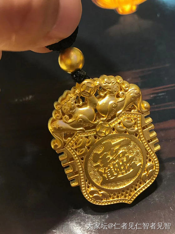 晒晒自己喜欢的俩款吊坠_挂件金
