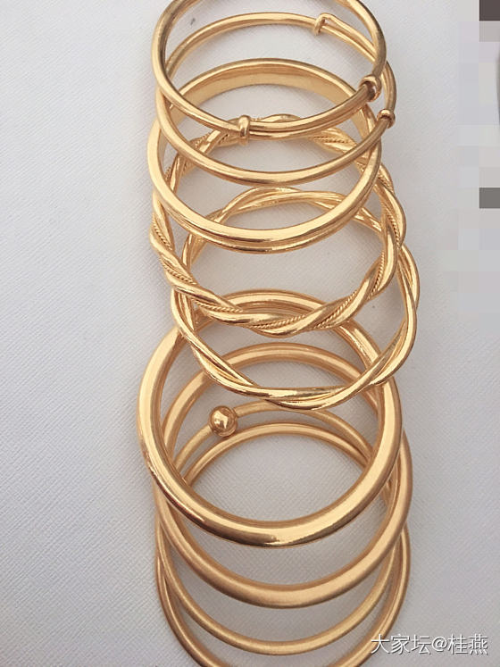 求审美突破_手镯金