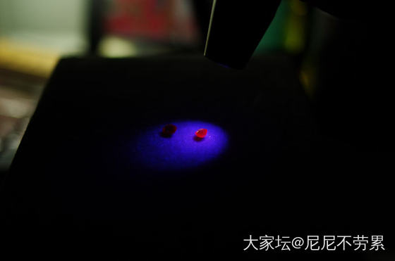 哪颗是鸽血红？_彩色宝石