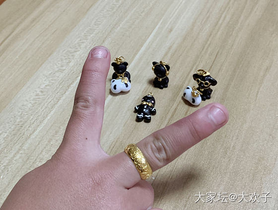 家有男宝，从1岁多就开始觊觎我的首饰盒。_首饰