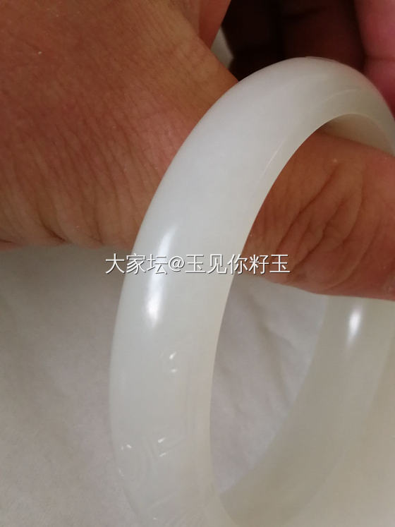 仿古纹饰及如意纹饰的籽镯_和田玉
