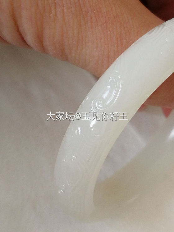 仿古纹饰及如意纹饰的籽镯_和田玉