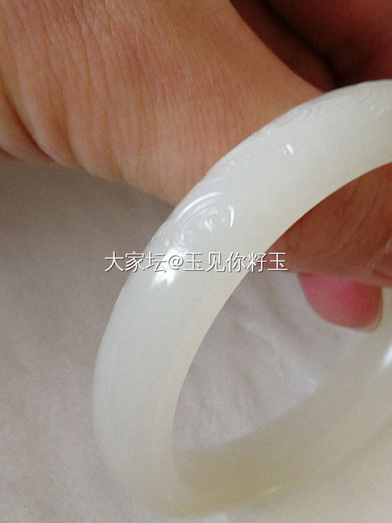 仿古纹饰及如意纹饰的籽镯_和田玉