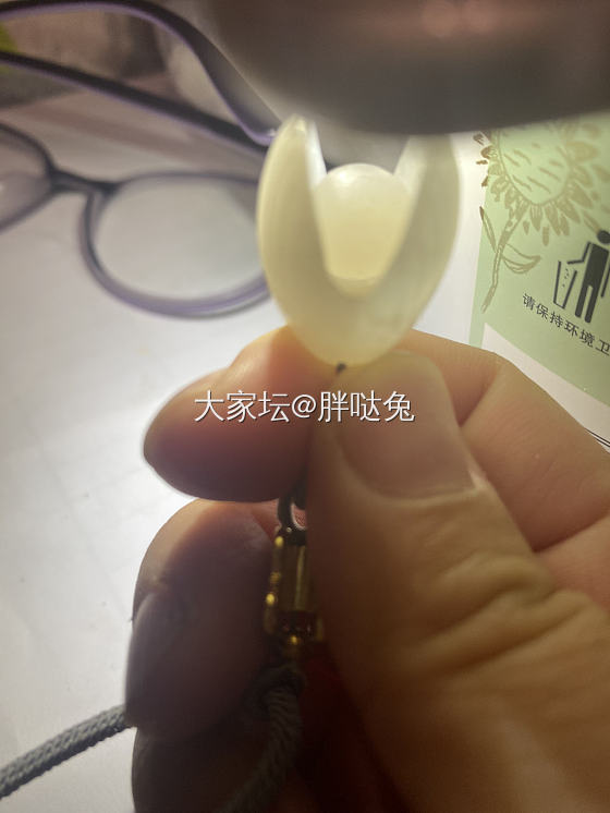 没睡觉的朋友给我看看，这东西350块钱值不值？_和田玉