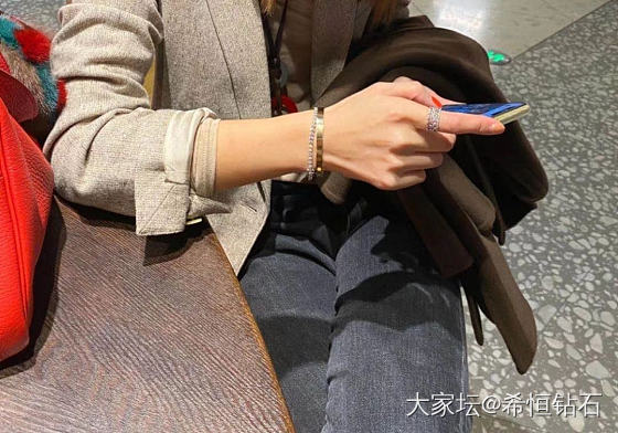 意大利蕾丝工艺确实很复杂，很多工厂都没法做！配个手链/手镯，_戒指
