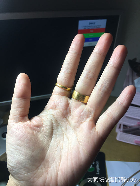 就那么点压箱货，我想要大金镯子，但现在金价好贵哦_金