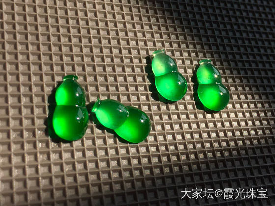 2020年。2月18日
晴朗☀️
在家 在线 撸翠翠_翡翠