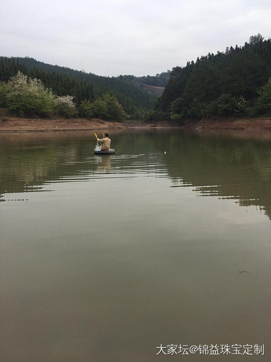 镶嵌暂时整不了，打鱼维持下生活，好想上岸做镶嵌🤒中国加油，湖北加油💪