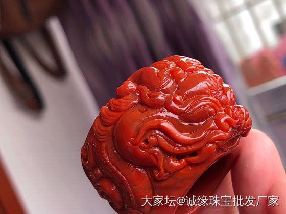 极品南红九口料雕刻（龙抬头扳指）颜色红润漂亮干净无瑕疵、精工雕刻、润度极好_南红
