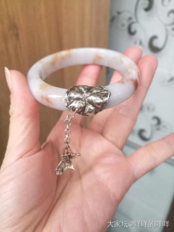 提问：手镯可以车珠子吗。_翡翠