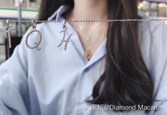 18K金钻石字母吊坠_钻石