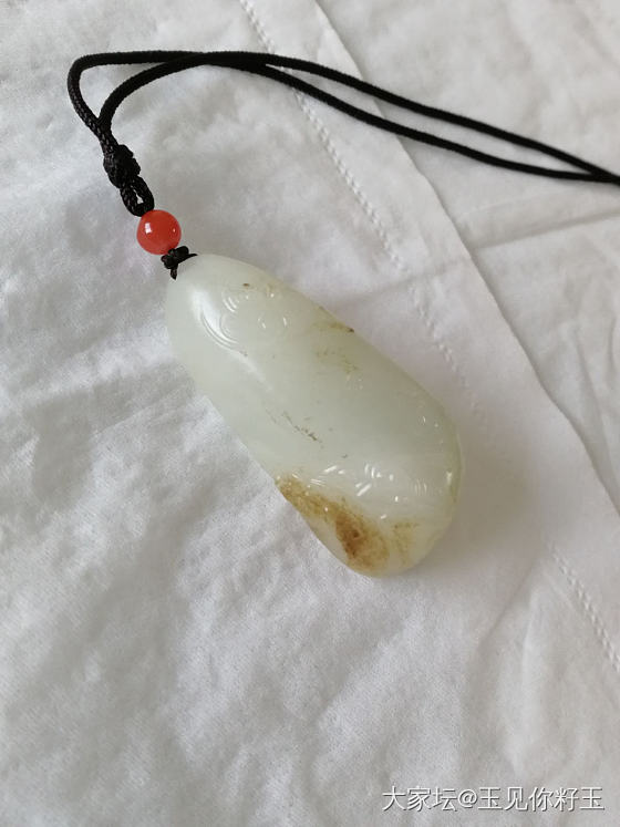 讲述，秋梨皮，毛孔，水草沁_挂件和田玉