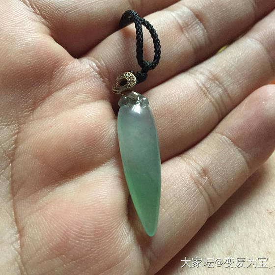 晒晒这些年收集的冰种阳绿小挂件😆_挂件翡翠