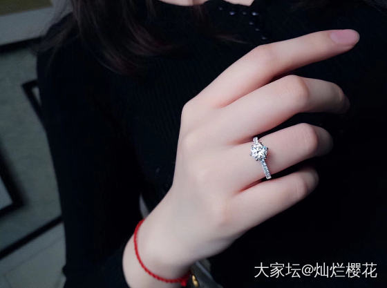 <p>客定随手拍，同款不同大小</p><p>2.5克拉 H VS2 3EX N ..._戒指钻石