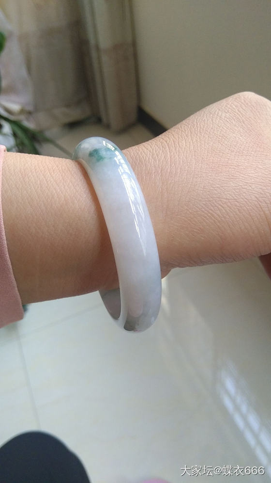淘宝买片料现做的镯，值吗？_手镯翡翠