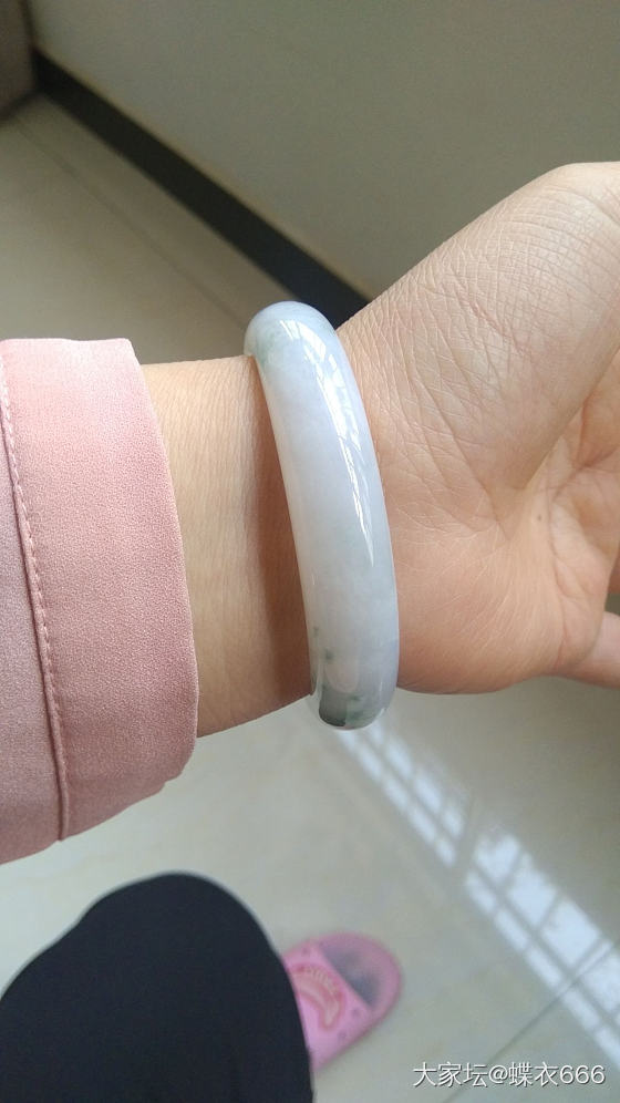 淘宝买片料现做的镯，值吗？_手镯翡翠