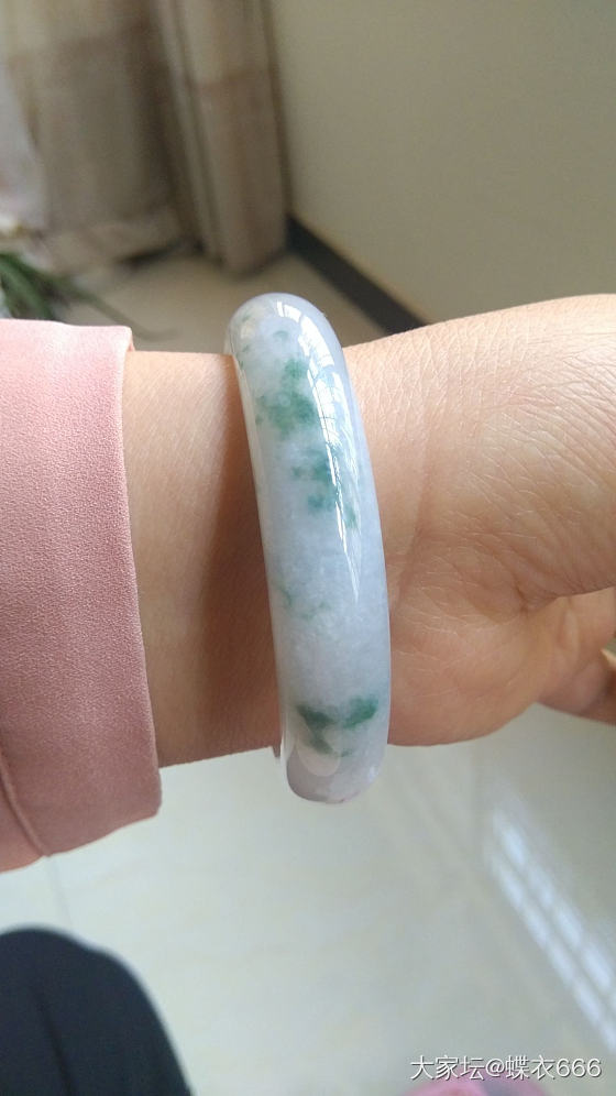 淘宝买片料现做的镯，值吗？_手镯翡翠