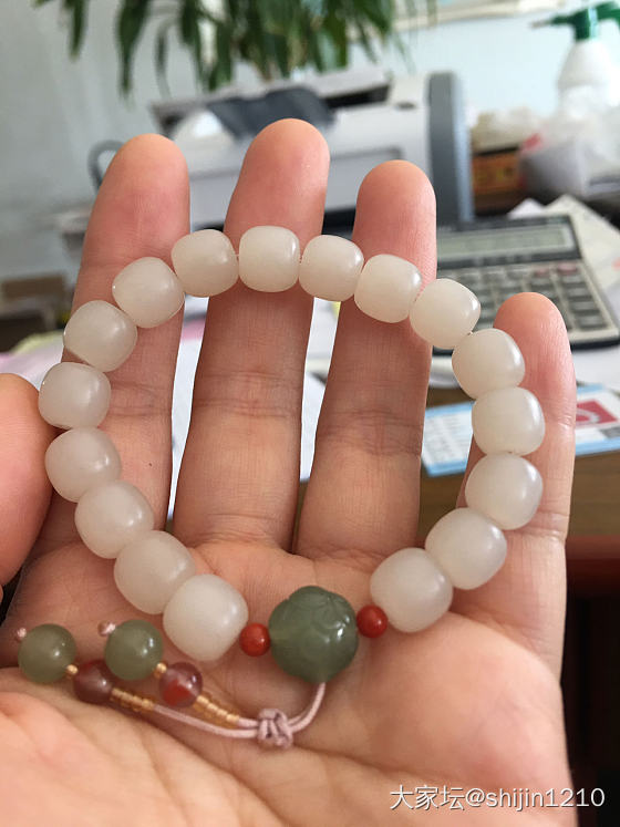 新入的藕粉桶珠_珠串和田玉