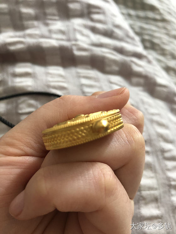 周大福噶乌盒_金