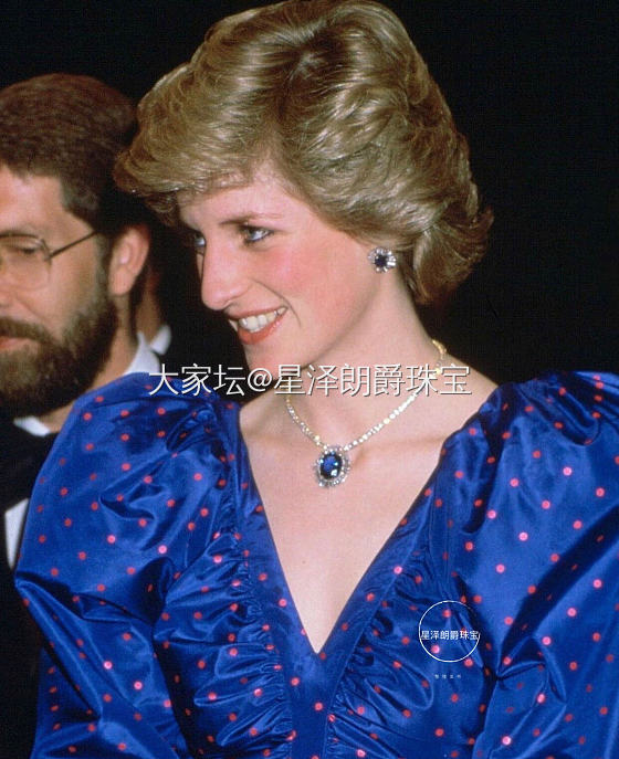 #欧洲王室珠宝#1981年戴安娜王妃大婚，迪拜王储送给戴安娜王妃这套大克拉蓝宝石...