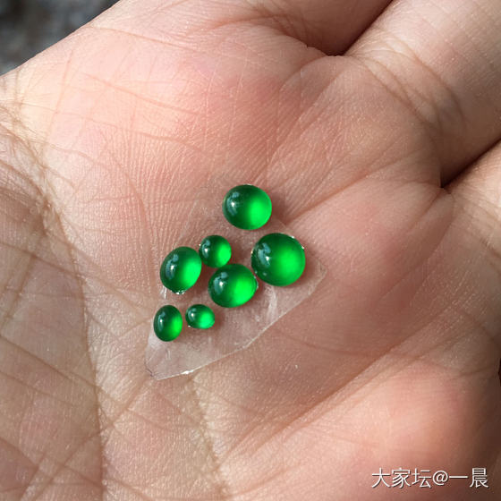 受这次疫情的影响，翡翠行情会差一些，按理说市场价格应该有所回落，但走了一段间市场..._翡翠